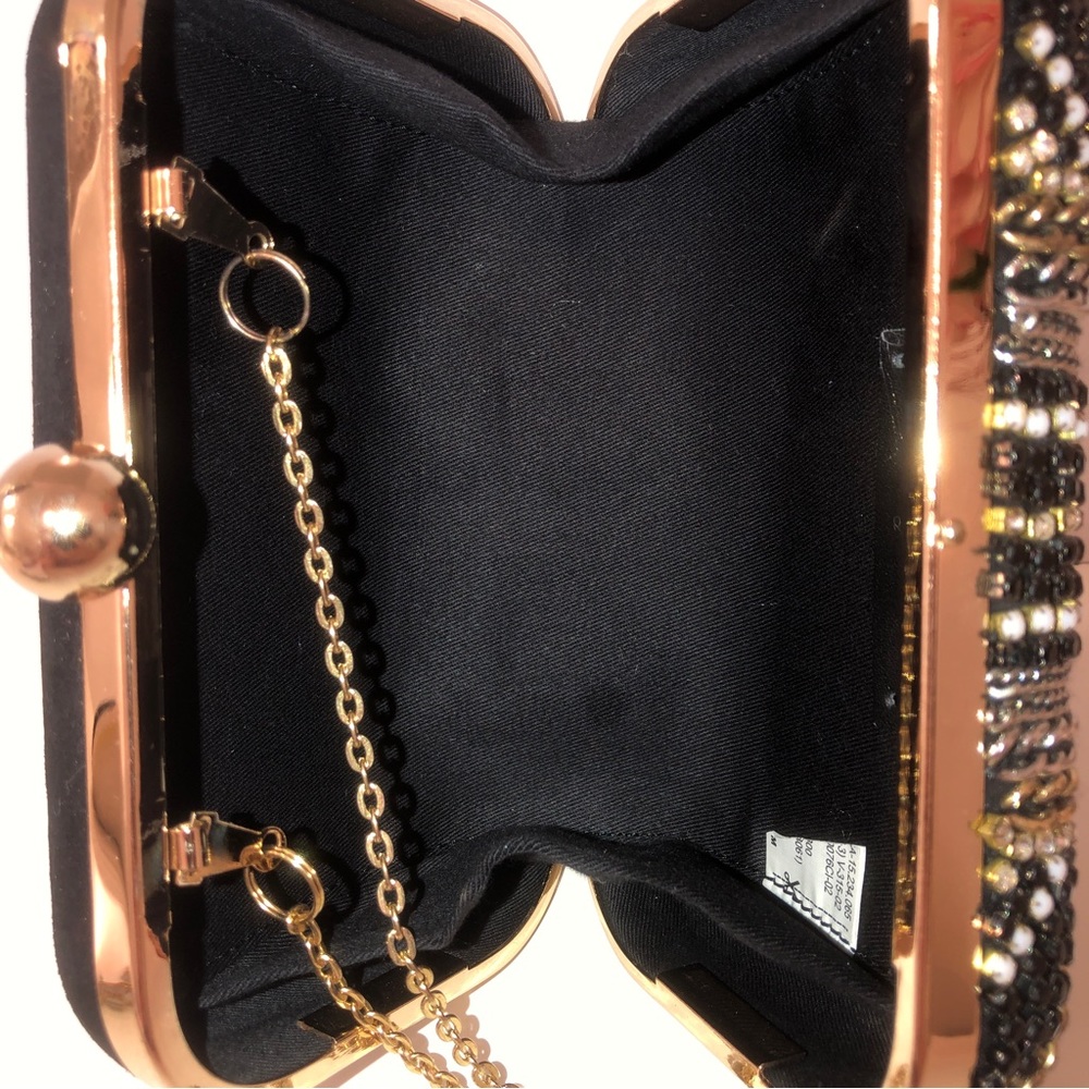 ❌SOLD❌Zara woman rhinestone embellish clutch bag - Picture 6 of 7